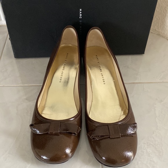 Genuine Marc Jacobs Vernice Army leather flats - Picture 2 of 9